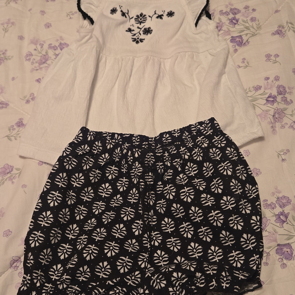 Carter's Black and White Floral Mini Skirt
